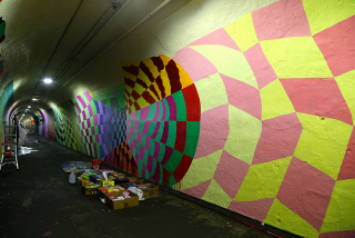 Illustration for article titled This Subway Tunnel Looks Like A Portal To A Psychedelic Fantasy World